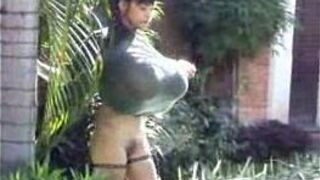 Busty Asian Sexy Walk porn video